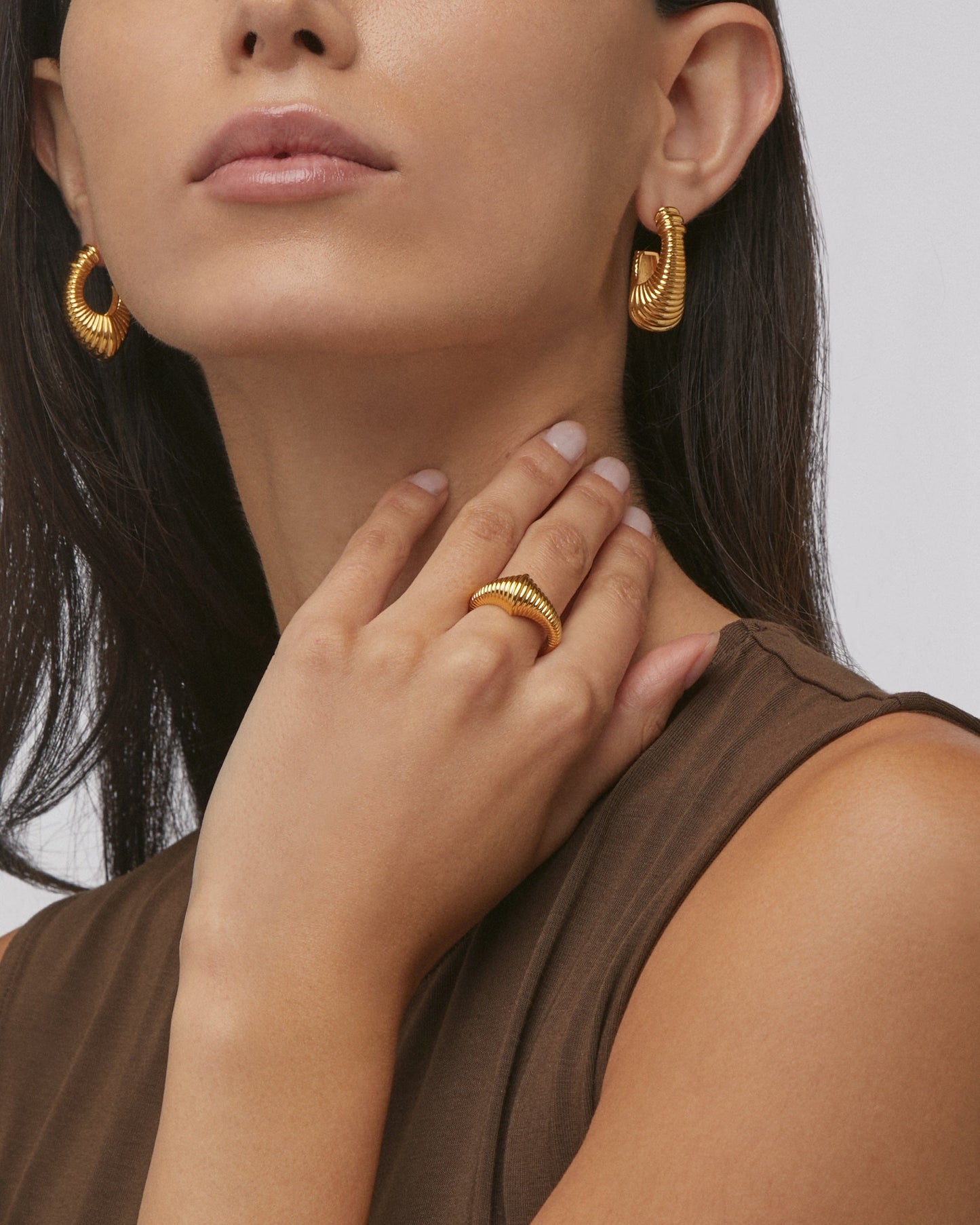 Elegant Gold-Tone Drop Earrings – Lightweight Statement Design