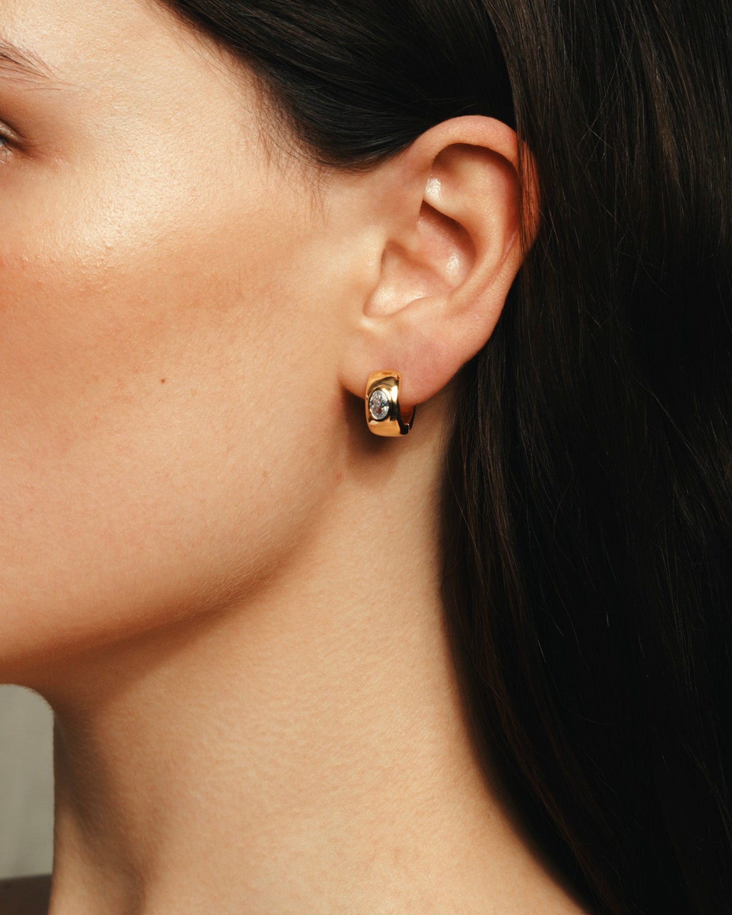 Elegant Gold Twist Hoop Earrings
